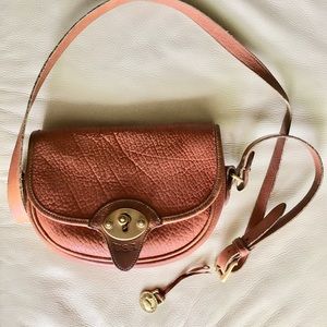 Dooney & Burke All-Weather Leather shoulderbag